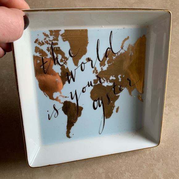 Metallic gold & white map plate - Picture 2 of 3